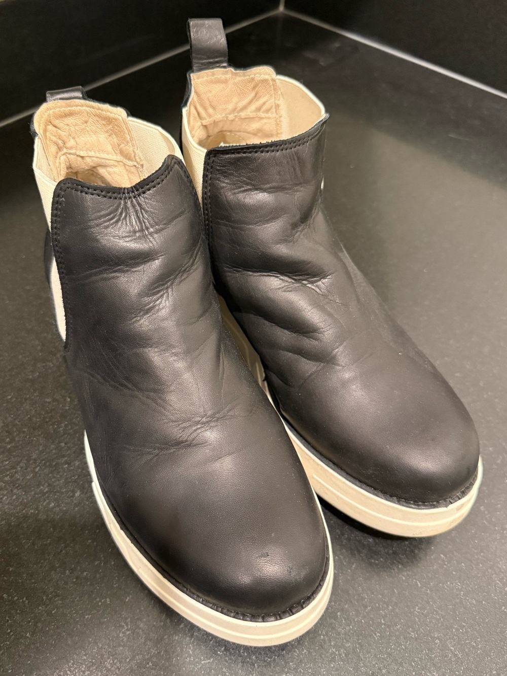 Miz Mooz Black Leather Flatform Ankle Boots EU40 / US9